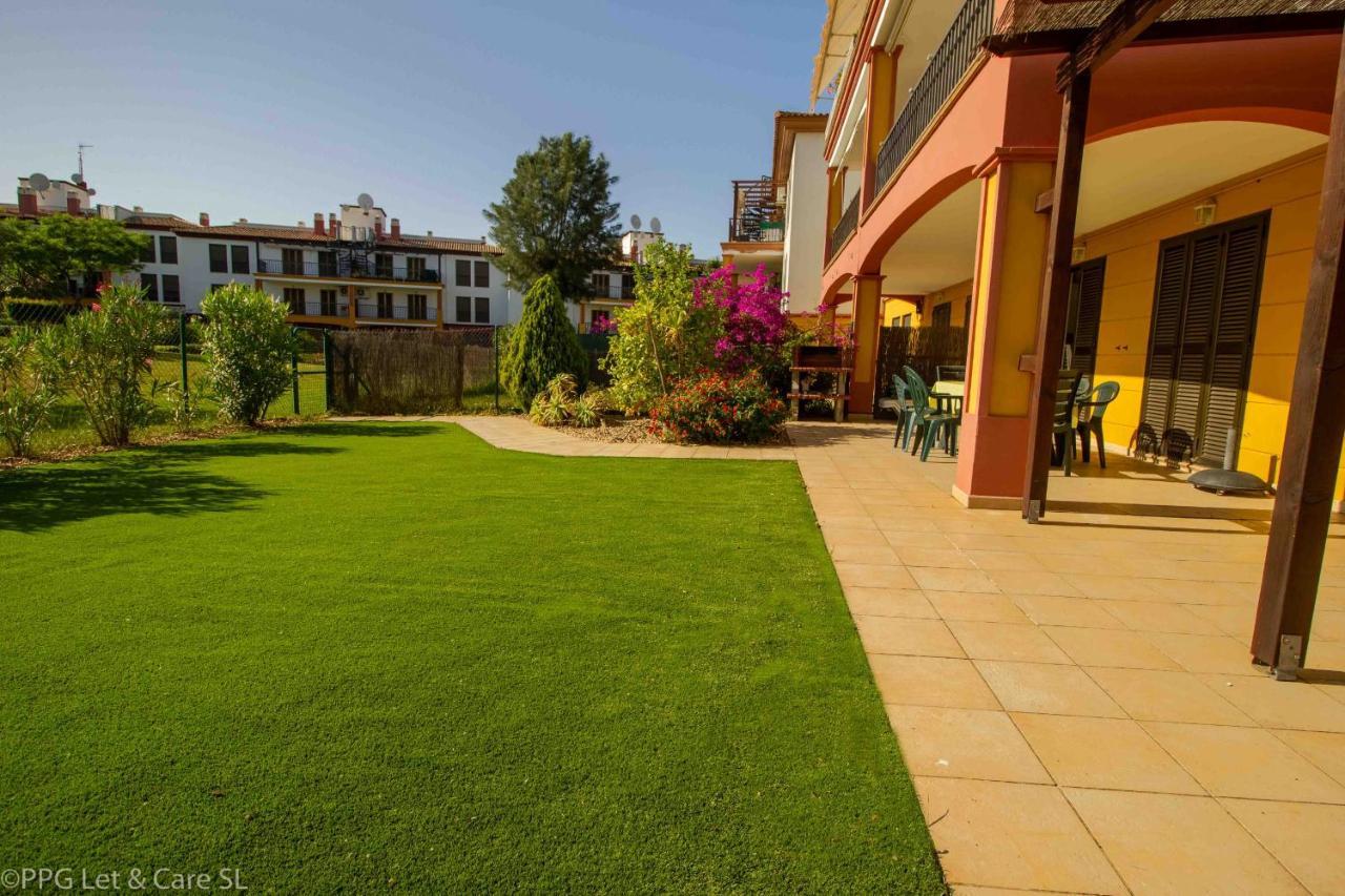 Modern Garden Apartment Ayamonte Ngoại thất bức ảnh